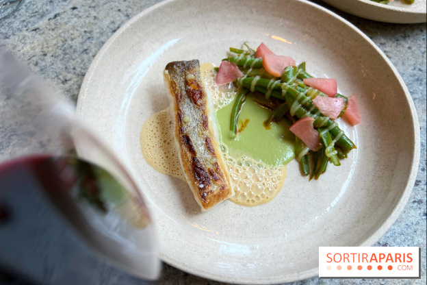 La Table des Résistants - Poisson, asperges, pickles pêches