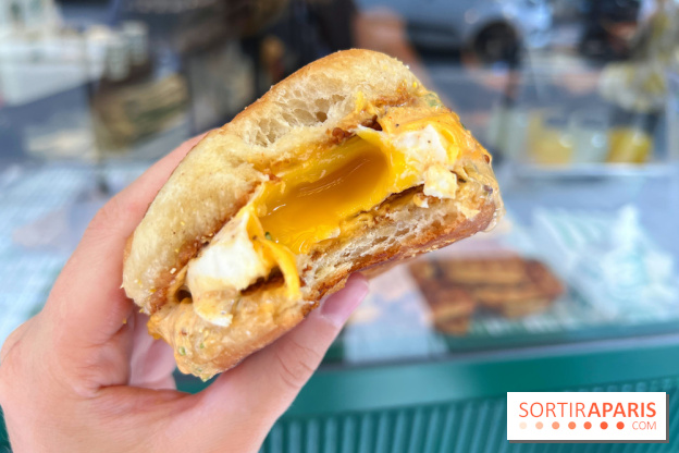 Maurice Sfez Café - Egg and cheese sandwich