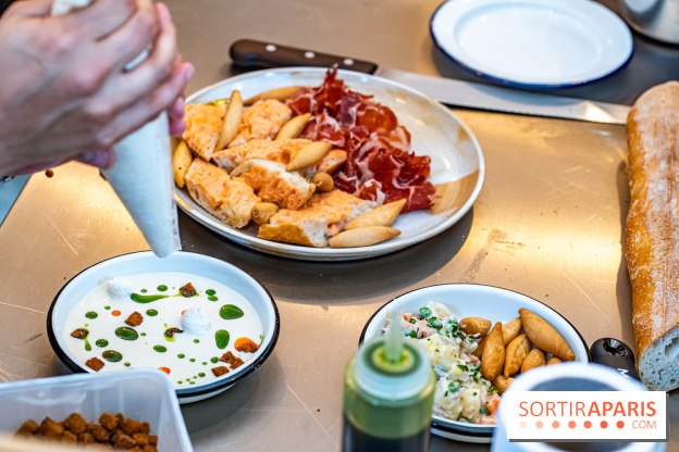 Tina restaurant - bar à Tapas Paris 6  -  Ajo blanco / fromage frais / noisettes