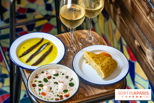 Tina restaurant - bar à Tapas Paris 6  -  Ajo blanco / fromage frais / noisettes - anchois - tortillas