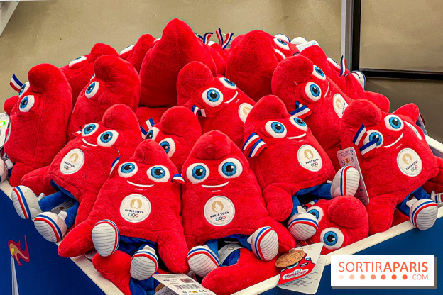 Megastore Paris 2024 Champs-Élysées - image00026