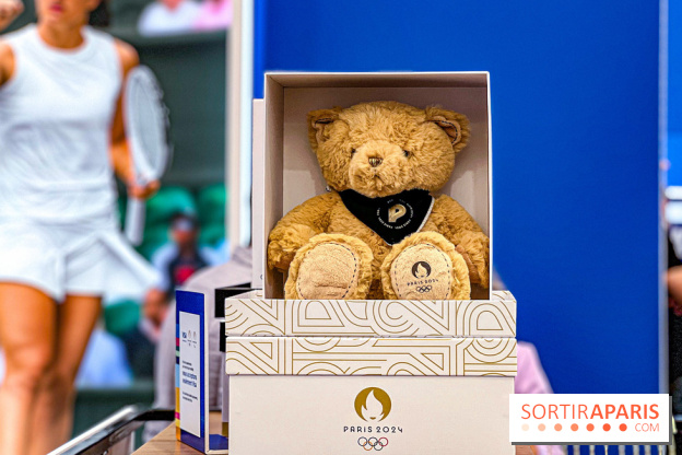 Megastore Paris 2024 Champs-Élysées - image00045