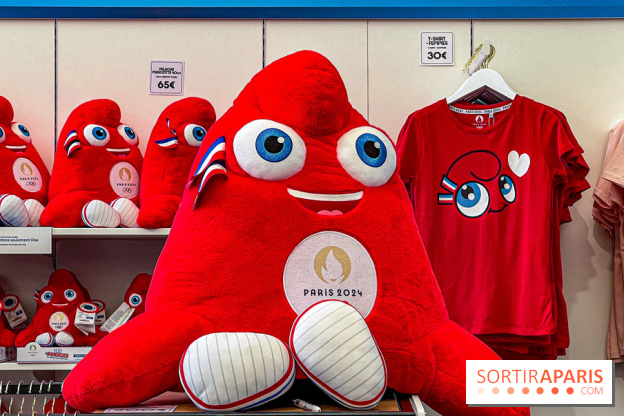 Megastore Paris 2024 Champs-Élysées - image00061