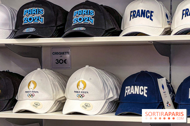 Megastore Paris 2024 Champs-Élysées