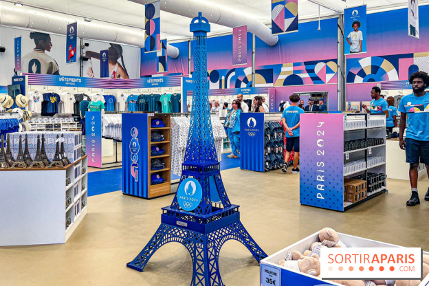 Megastore Paris 2024 Champs-Élysées