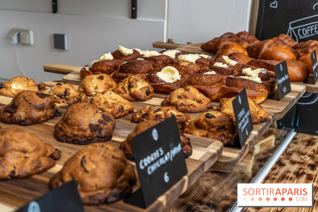 Inform Café, le coffee shop brunch  sur fond de monument historique au Citéco -  cookie - viennoiseries - gâteau