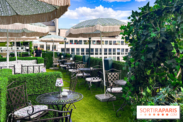 Le Marta, le bar à cocktails perché sur le rooftop de l'Hôtel Barrière Fouquet's Paris tout l'été