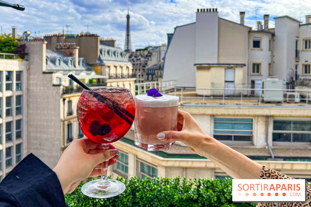 Le Marta, le bar à cocktails perché sur le rooftop de l'Hôtel Barrière Fouquet's Paris tout l'été