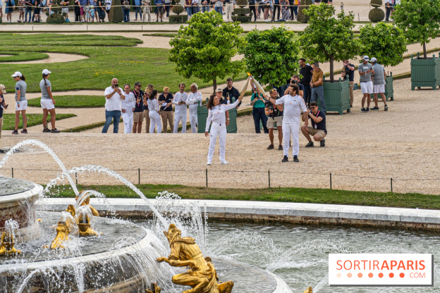 JO Paris 2024 : Les porteurs et relais de la flamme à Versailles -  Patrick Bruel
