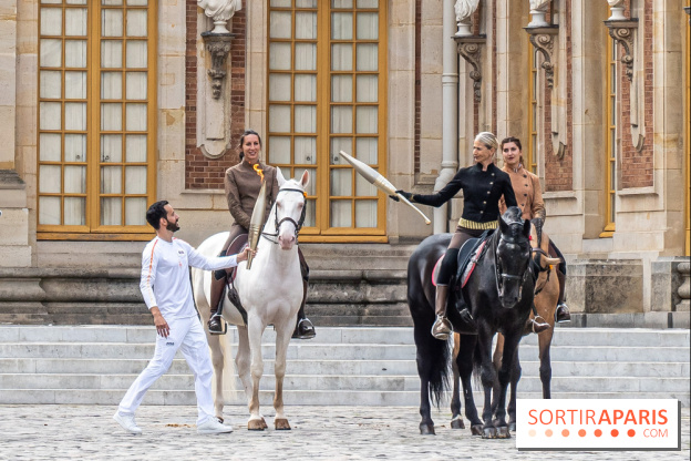 JO Paris 2024 : Les porteurs et relais de la flamme à Versailles