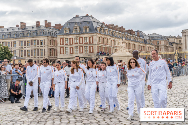 JO Paris 2024 : Les porteurs et relais de la flamme à Versailles