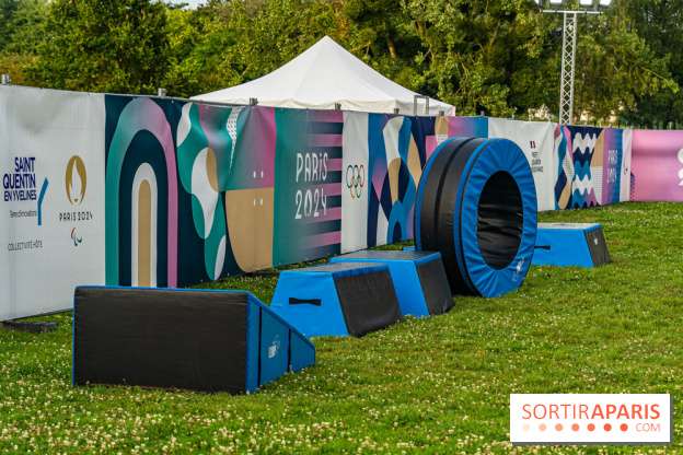 La Fan zone de Saint-Quentin en Yveli!nes, soirée Ofenbach et drones -  A7C0327