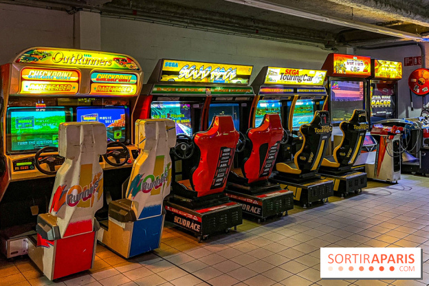 Musée Pop Central - voitures de cinéma et arcades vintage