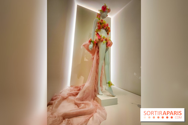 Les fleurs d'Yves Saint Laurent : l'exposition se dévoile en images au musée YSL