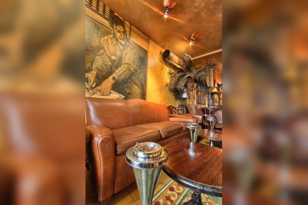  FUMOIR lounge AU CUBANA CAFE