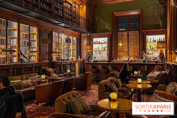 L'élégant Tea Time du Saint James Paris, à savourer dans l'écrin feutré de sa bibliothèque