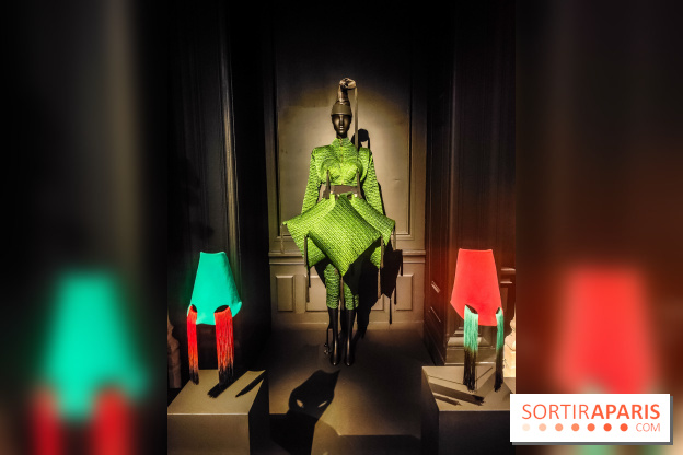 Stephen Jones, chapeaux d'artistes : l'exposition insolite et créative se dévoile au Palais Galliera - IMG20241017102434