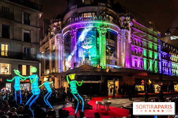 Inauguration des vitrines et décorations de Noël du BHV Marais 2024 avec Léna Mahfouf, Adriana Karembeu et Marc Lavoine -  A7C6027