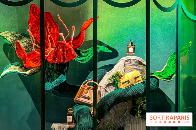 Les vitrines de Noël 2024 de la Samaritaine : Thoiry Lumières Sauvages envahit le grand magasin - Les vitrines de Noël 2024 de la Samaritaine : Thoiry Lumières Sauvages envahit le grand magasin   image00004   1125798