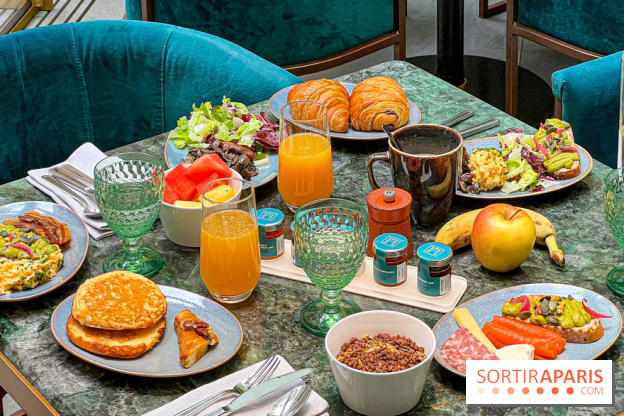 Le Doggy Brunch : le brunch gourmand entre chiens et maîtres à l'hôtel Kimpton Saint Honoré Paris