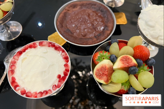 Le Grand Diner, Hôtel San Régis - Gâteau au chocolat, chantilly, glaces