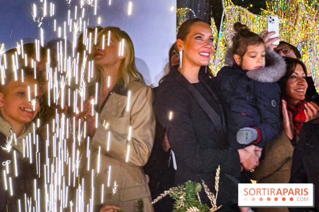 Les illuminations de Noël 2024 du Faubourg Saint Honoré avec Emmanuelle Béart - 2