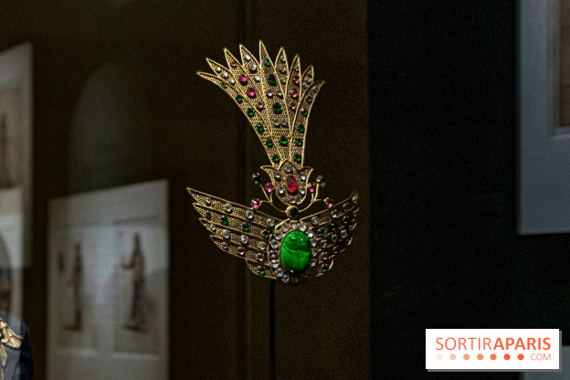 Bijoux de scène de l'Opéra de Paris : l'exposition de parures merveilleuses au Palais Garnier - IMG 2507 jpg