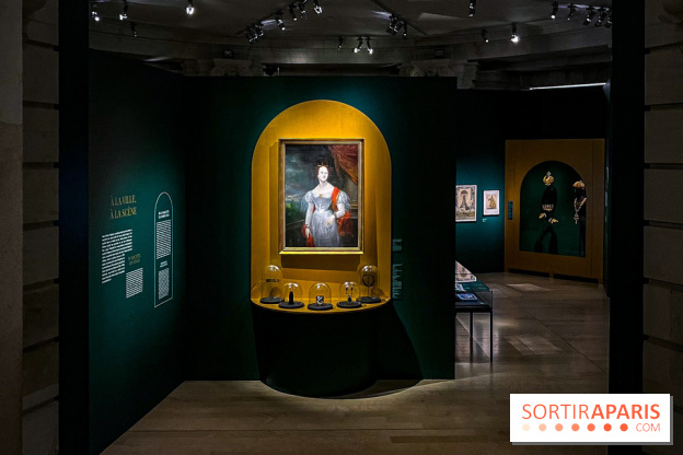 Bijoux de scène de l'Opéra de Paris : l'exposition de parures merveilleuses au Palais Garnier - IMG 2564 jpg