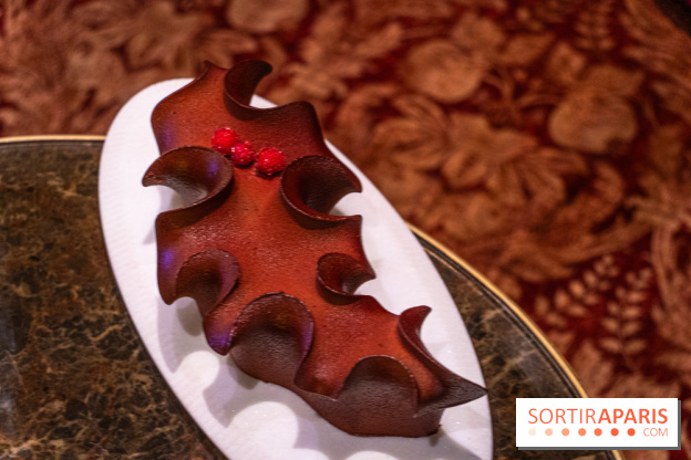 Le salon de thé de Noël du George V pour une pause gourmande - les photos  -  bûche de Noël
