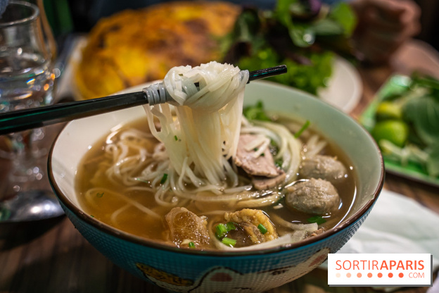Pho Bom, le restaurant vietnamien, temple du pho et des nouilles Paris 13e -  pho bò đặc biệt
