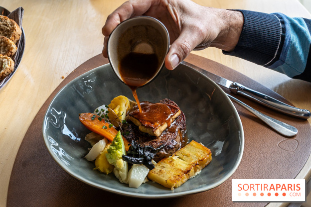 La Table du Château à Dampierre-en-Yvelines, le restaurant face au château - Cœur de filet de bœuf Charolais Label Rouge, foie gras chaud, sauce Madère