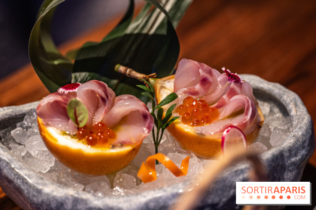 Pink Koï Paris - restaurant japonais -  Suzuki Passhonfurutsu, bar cru mariné dans un fruit de la passion
