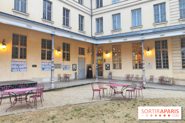 Centre Culturel Irlandais et sa bibliothèque  - cour