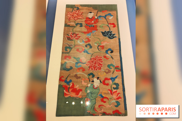 Au fil de l'or : l'expo brillante sur l'or dans l'art de la mode au musée du Quai Branly - photos - fotor 1739184241611