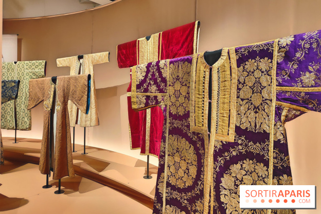 Au fil de l'or : l'expo brillante sur l'or dans l'art de la mode au musée du Quai Branly - photos