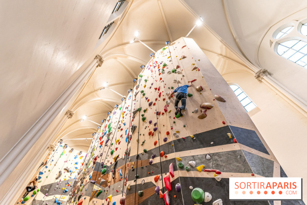 Climbing District Sèvres-Lecourbe, la salle d'escalade dans l'ancienne église Sainte-Rita dans le 15e