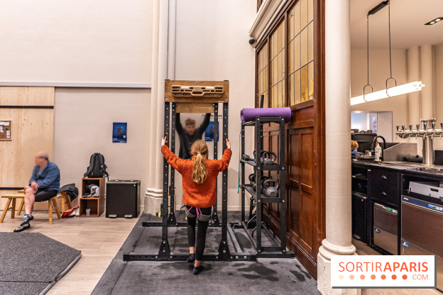 Climbing District Sèvres-Lecourbe, la salle d'escalade dans l'ancienne église Sainte-Rita dans le 15e -  A7C2051