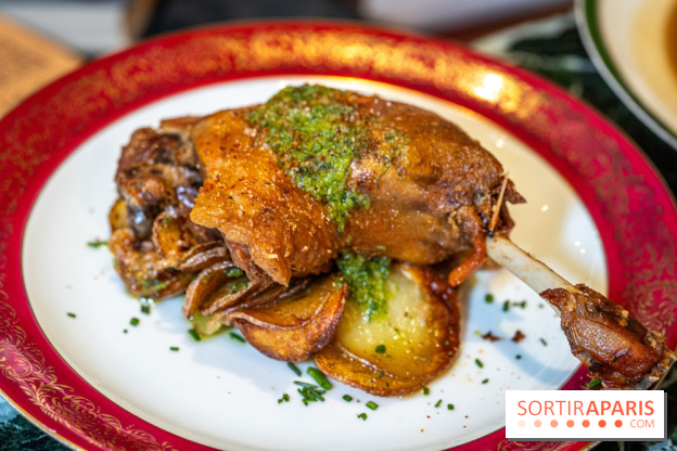 Le Bistro des Livres, le restaurant français pour les amoureux des bouquins -  canard confit