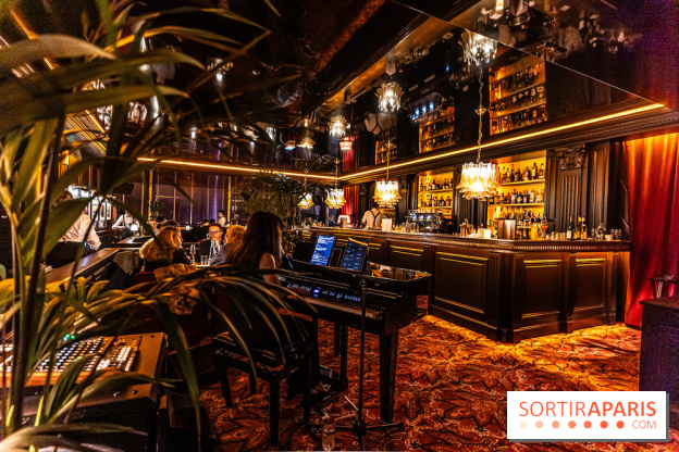 Monsieur Claude, le restaurant par Danny Khezzar à Rueil dans le 92 - salle piano