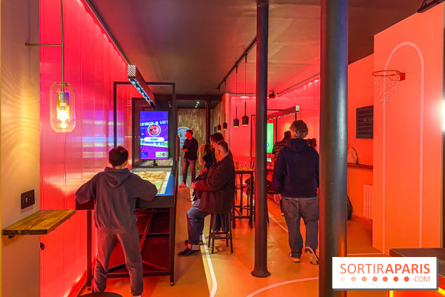 Pucks, l'enseigne de shuffleboard à Poissonnière - IMG 4424