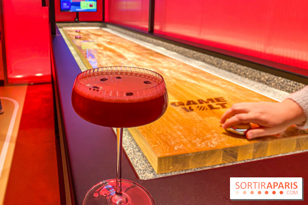 Pucks, l'enseigne de shuffleboard à Poissonnière - IMG 4441