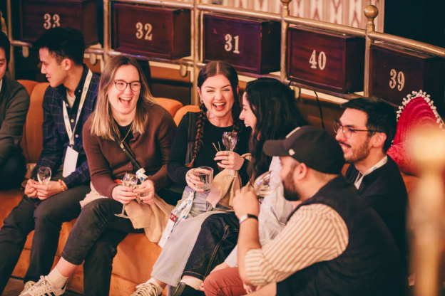 Yora, restaurant festif ambiance péruvienne dans un monument historique du 9e ! - 1737997038066