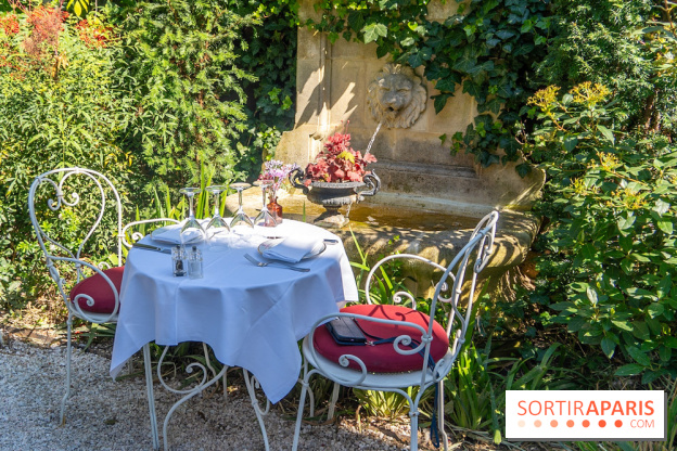 Terrasse de l'Hôtel Particulier, le jardin verdoyant au cœur de Montmartre - photo - A7C06375 HDR
