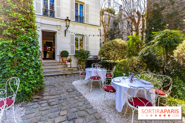 Terrasse de l'Hôtel Particulier, le jardin verdoyant au cœur de Montmartre - photo - A7C06387 HDR