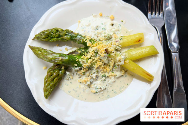 Le Cochon à l'Oreille - Asperges, sauce mimosa