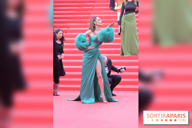 ©Rachid Bellak - Cannes 2025 - Cérémonie d'ouverture - Alessandra Ambrosio 7