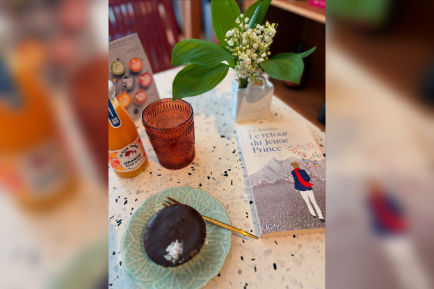 Rosa Rosam Rosae : un nouveau salon de thé cosy niché à Montmartre. 