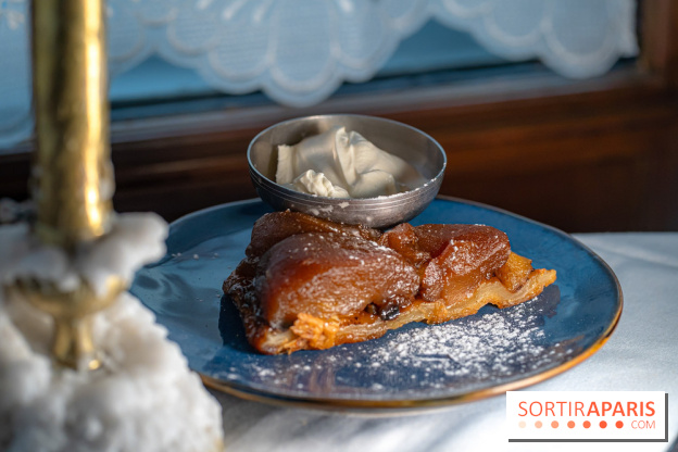 Margaux, le restaurant français typique, face à la Tour Eiffel - A7C09307