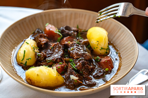 Margaux, le restaurant français typique, face à la Tour Eiffel - A7C09289