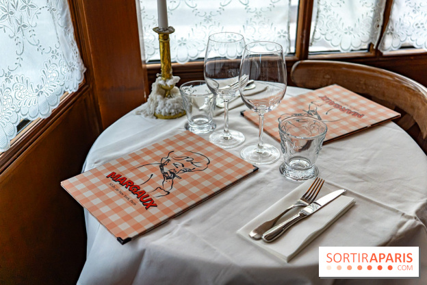 Margaux, le restaurant français typique, face à la Tour Eiffel - A7C09241